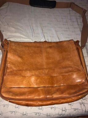 Kenneth Cole Cognac Leather Messenger Bag with Adjustable Strap